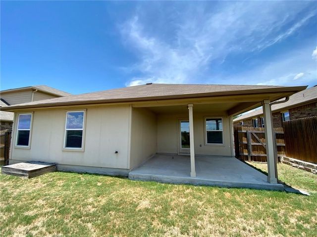 120 Chickadee CV, Kyle, TX 78640