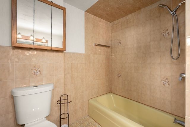 12 Allen Park Dr, Wilmington, MA 01887
