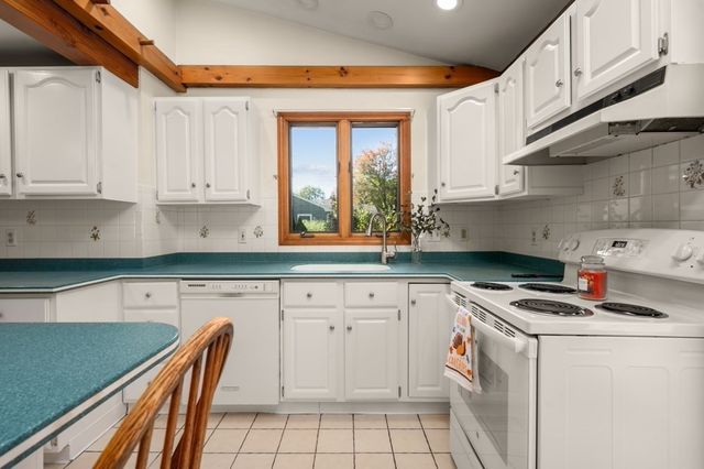 12 Allen Park Dr, Wilmington, MA 01887