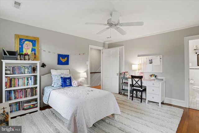 7 FARM RD, Wayne, PA 19087