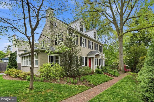 7 FARM RD, Wayne, PA 19087