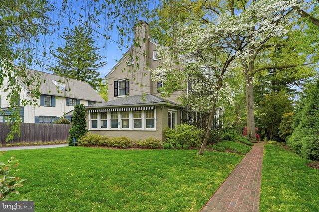 7 FARM RD, Wayne, PA 19087