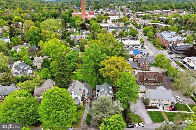 7 FARM RD, Wayne, PA 19087