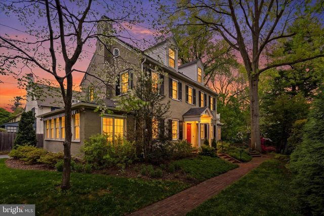 7 FARM RD, Wayne, PA 19087