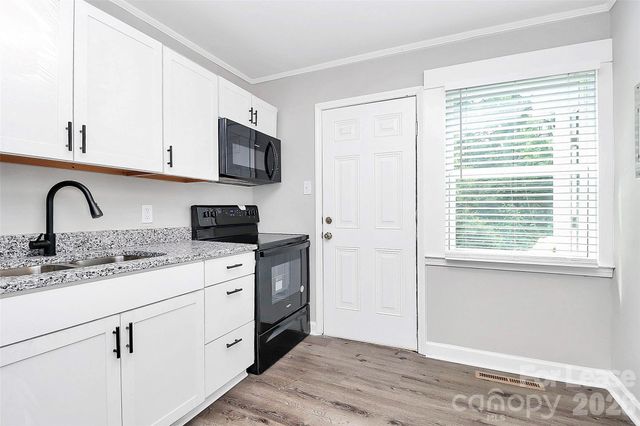 1825 Academy Street, Charlotte, NC 28205