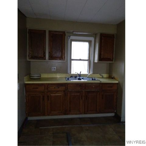 81 Thompson Street, Buffalo, NY 14207