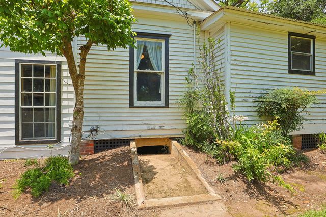 212 S Pine Street, Tomball, TX 77375