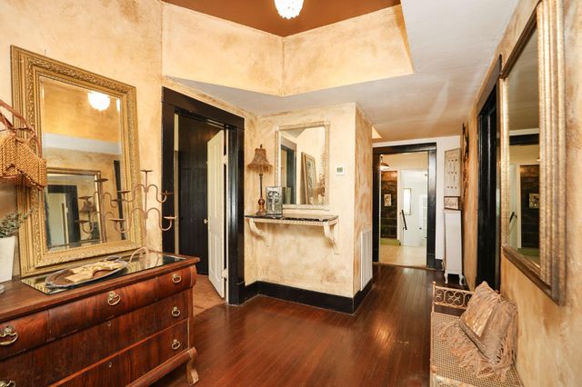 212 S Pine Street, Tomball, TX 77375