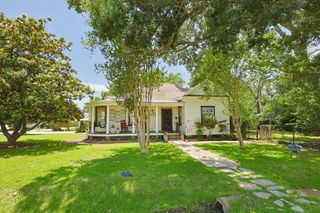 212 S Pine Street, Tomball, TX 77375