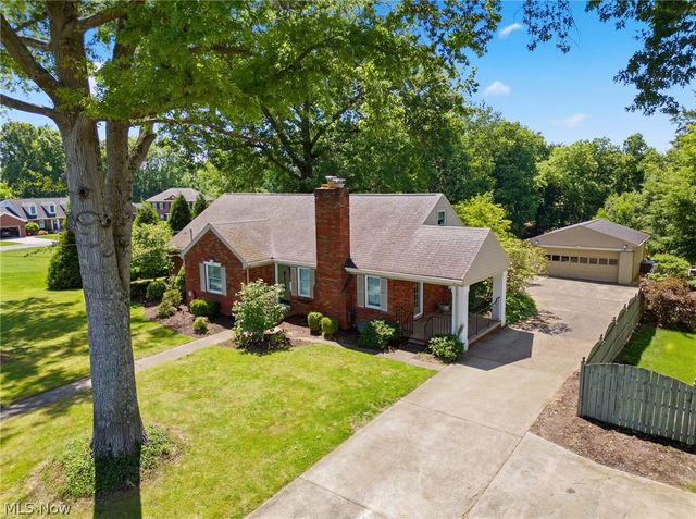 4705 Grand Central Avenue, Vienna, WV 26105