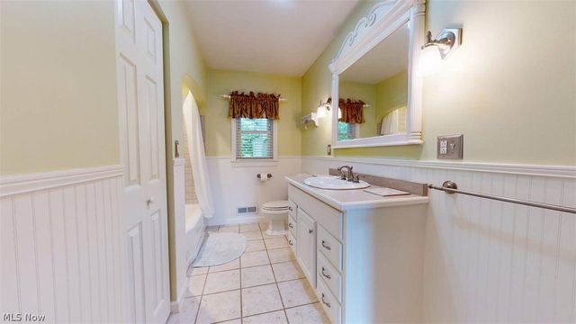 4705 Grand Central Avenue, Vienna, WV 26105