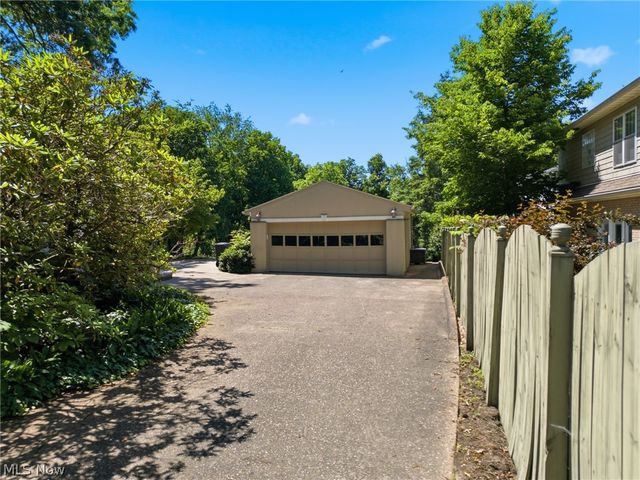 4705 Grand Central Avenue, Vienna, WV 26105