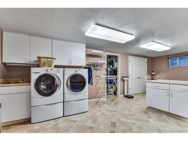 6400 E Ida Ave, Greenwood Village, CO 80111