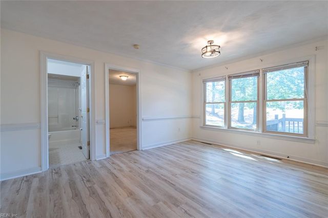 1208 Masters ROW, Chesapeake, VA 23320