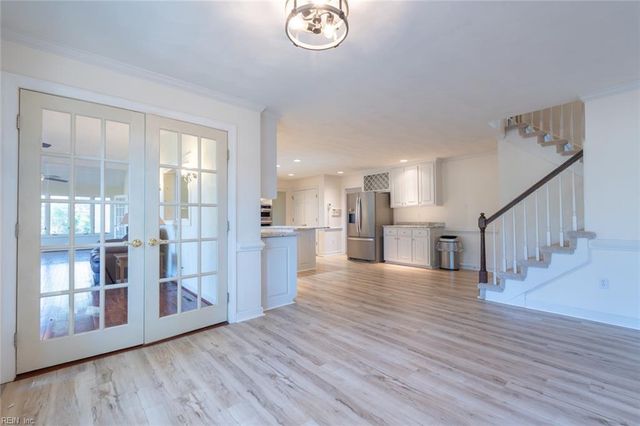 1208 Masters ROW, Chesapeake, VA 23320
