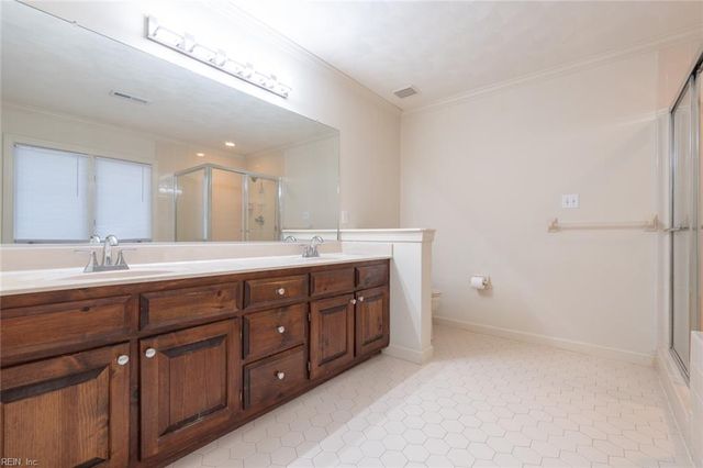 1208 Masters ROW, Chesapeake, VA 23320
