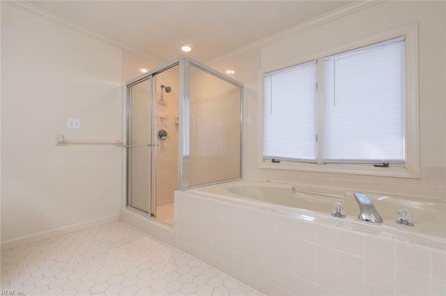 1208 Masters ROW, Chesapeake, VA 23320