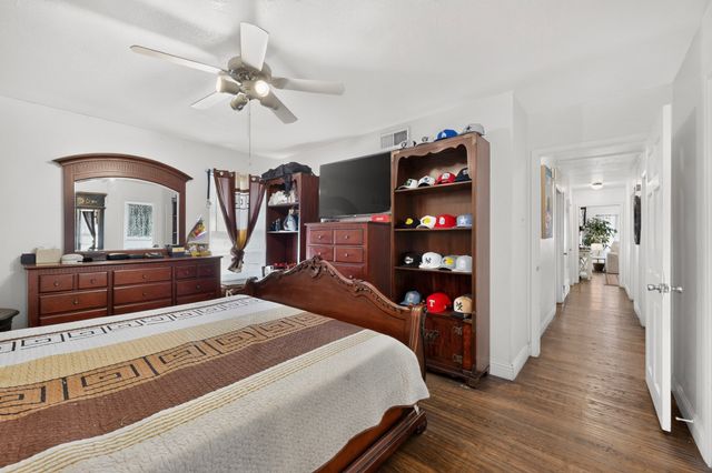 8933 Jennie Lee Lane, Dallas, TX 75227