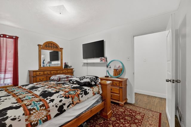 8933 Jennie Lee Lane, Dallas, TX 75227