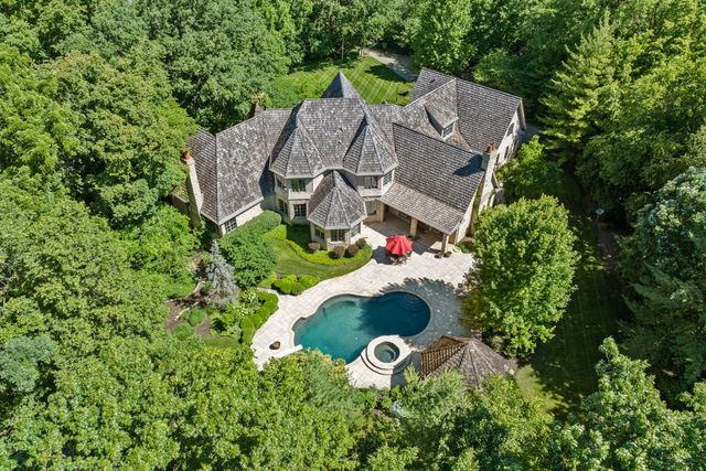 33W551 Hub Road, Wayne, IL 60184