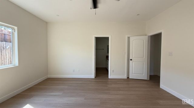 622 Rushcutters Bay Drive, Bakersfield, CA 93307