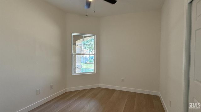 622 Rushcutters Bay Drive, Bakersfield, CA 93307