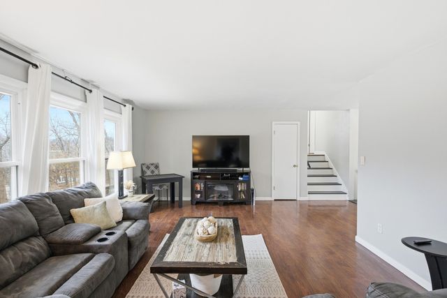 1403 RIDGEMONT CT, Columbia, MO 65203