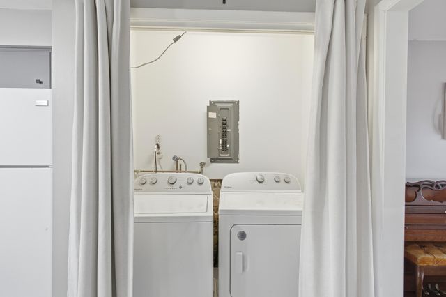 1403 RIDGEMONT CT, Columbia, MO 65203