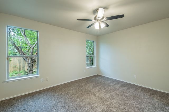 10513 Fossil Hill Drive, Fort Worth, TX 76131
