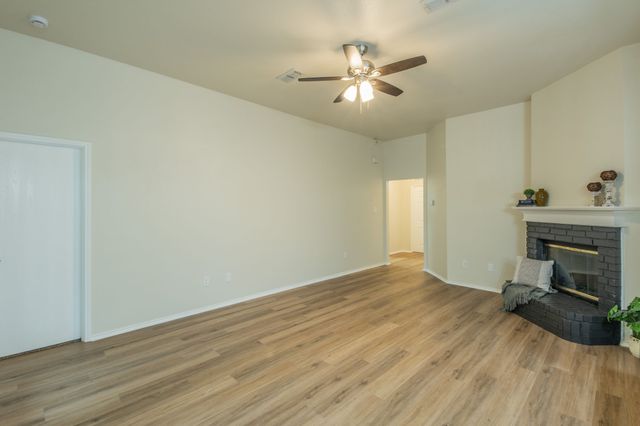 10513 Fossil Hill Drive, Fort Worth, TX 76131