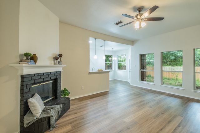 10513 Fossil Hill Drive, Fort Worth, TX 76131