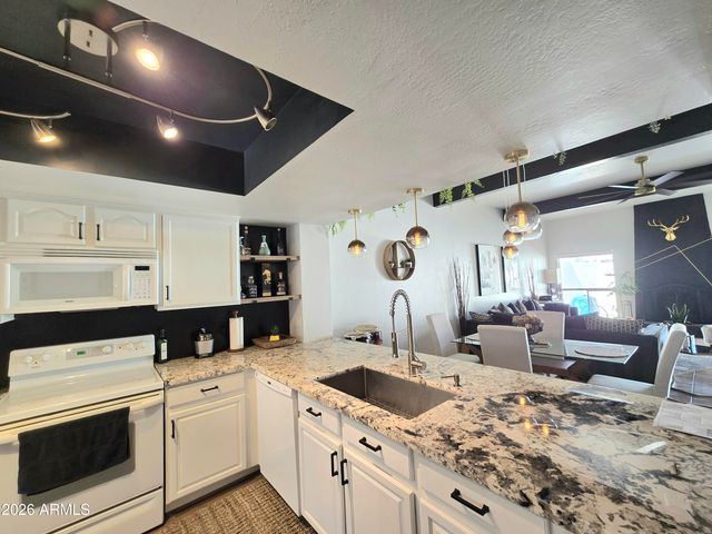 2545 N MILLER Road, Scottsdale, AZ 85257