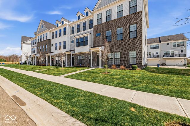 3267 Morab Drive, Zionsville, IN 46077