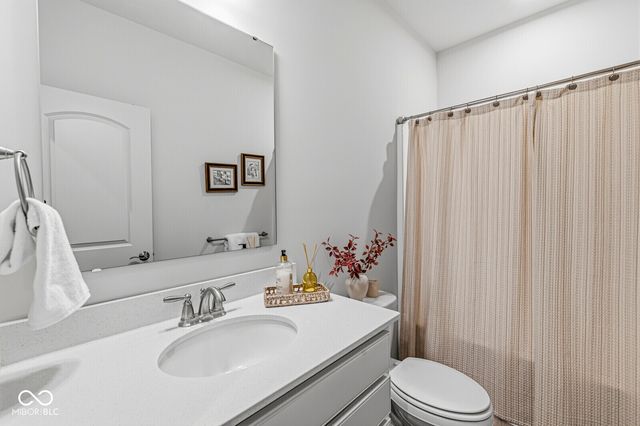 3267 Morab Drive, Zionsville, IN 46077