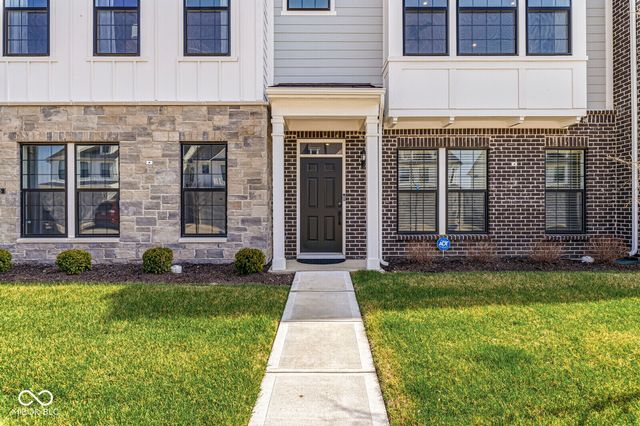 3267 Morab Drive, Zionsville, IN 46077