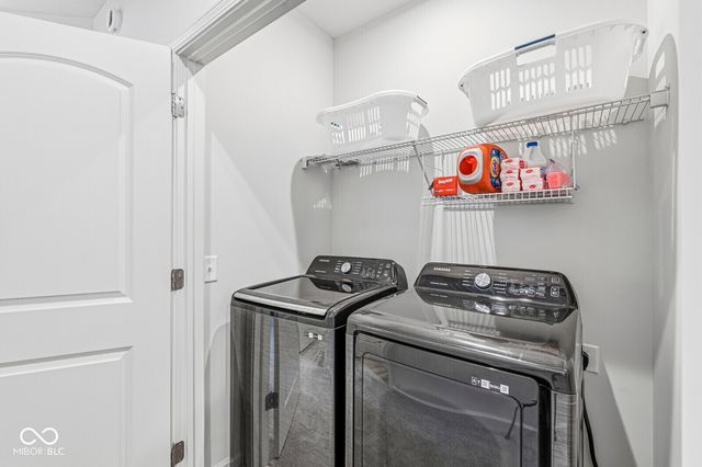 3267 Morab Drive, Zionsville, IN 46077