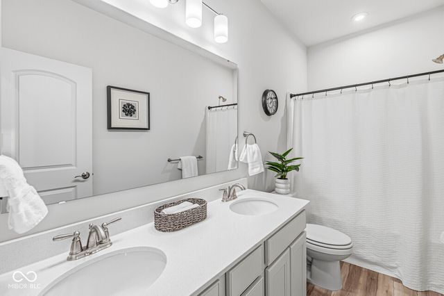 3267 Morab Drive, Zionsville, IN 46077