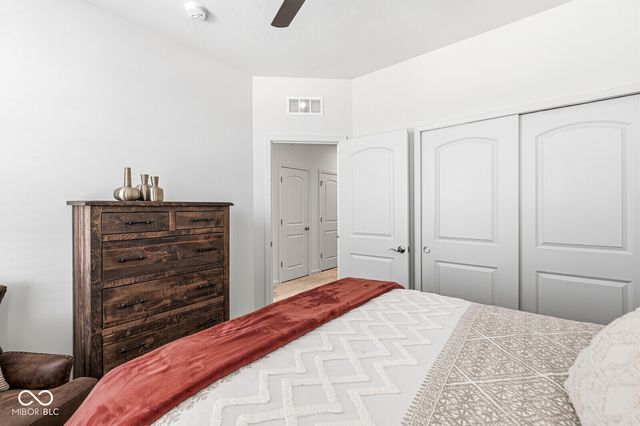 3267 Morab Drive, Zionsville, IN 46077