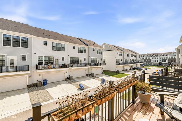 3267 Morab Drive, Zionsville, IN 46077