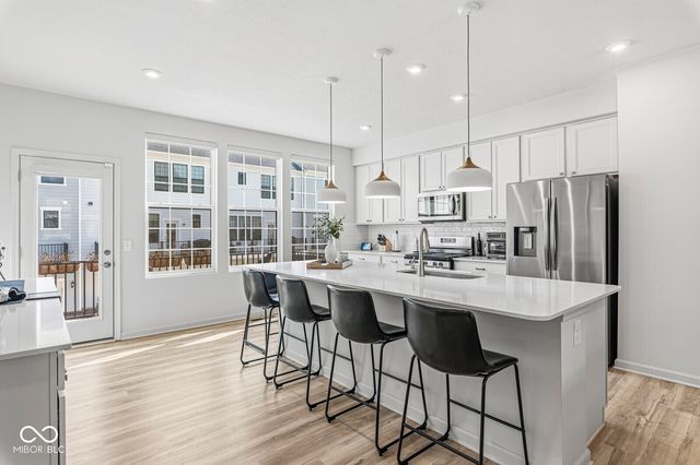 3267 Morab Drive, Zionsville, IN 46077