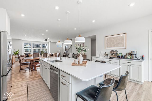 3267 Morab Drive, Zionsville, IN 46077