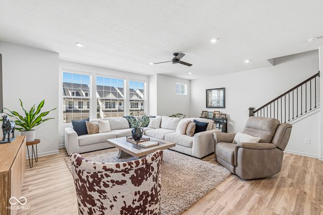 3267 Morab Drive, Zionsville, IN 46077