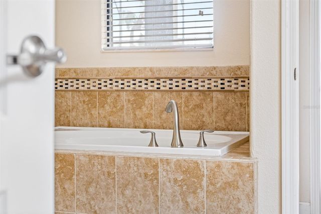 1496 MOON VALLEY DRIVE, Davenport, FL 33896