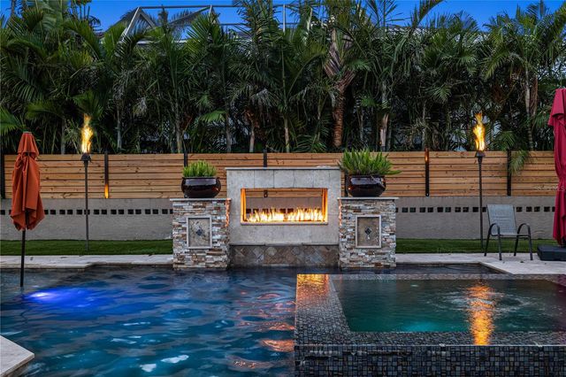 6129 LEELAND STREET S, St Petersburg, FL 33715