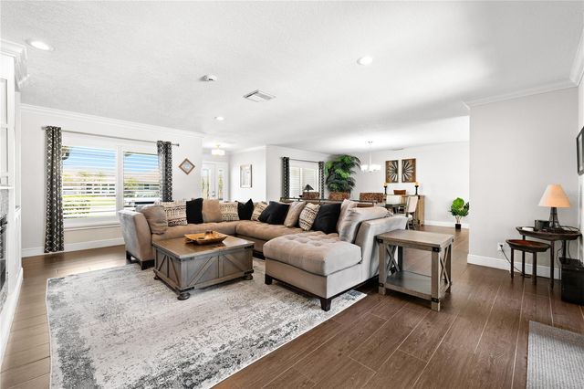 6129 LEELAND STREET S, St Petersburg, FL 33715