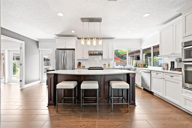 6129 LEELAND STREET S, St Petersburg, FL 33715