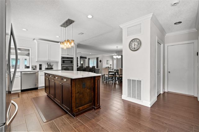 6129 LEELAND STREET S, St Petersburg, FL 33715