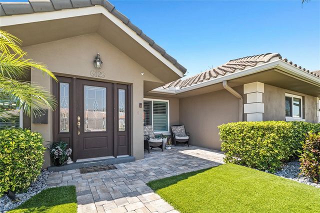 6129 LEELAND STREET S, St Petersburg, FL 33715