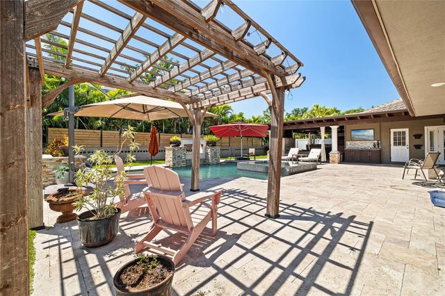 6129 LEELAND STREET S, St Petersburg, FL 33715