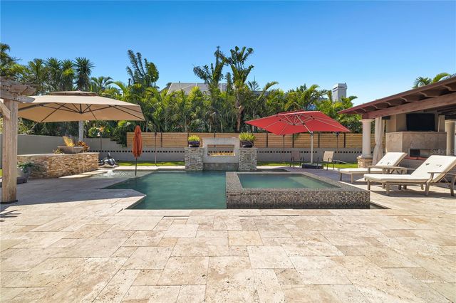 6129 LEELAND STREET S, St Petersburg, FL 33715